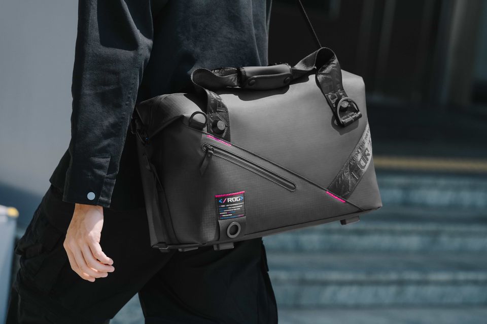 潮流隨行！ROG SLASH登機箱、旅行袋夢幻登場